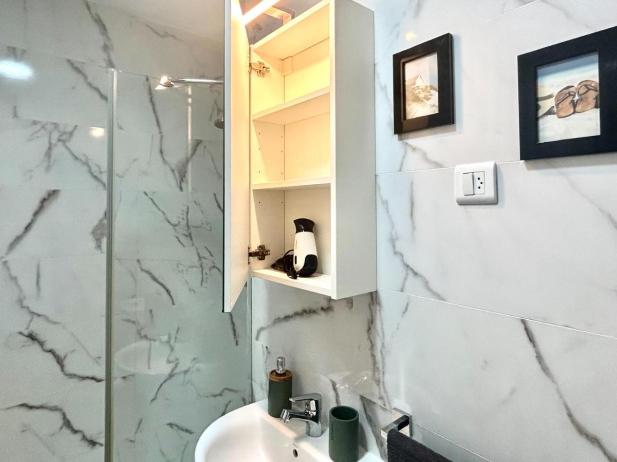 2 Min Dalla Spiaggia Loft Terrazza Casa Gialla لاس بالماس دي غران كاناريا المظهر الخارجي الصورة