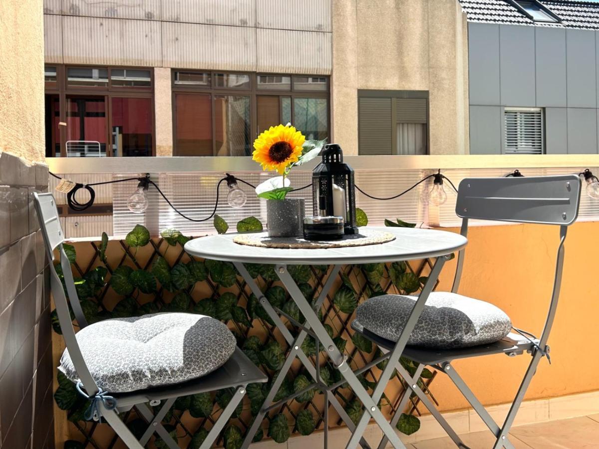 2 Min Dalla Spiaggia Loft Terrazza Casa Gialla لاس بالماس دي غران كاناريا المظهر الخارجي الصورة
